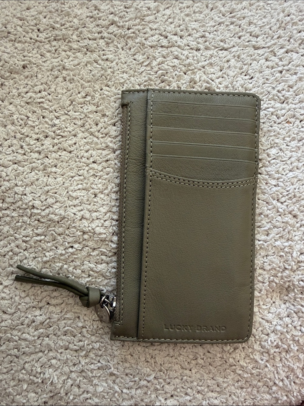Lucky Brand Olive Leather Zip Card Holder with Tassel
